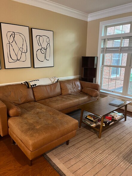 Open kitchen and living room - 451 N George Mason Dr