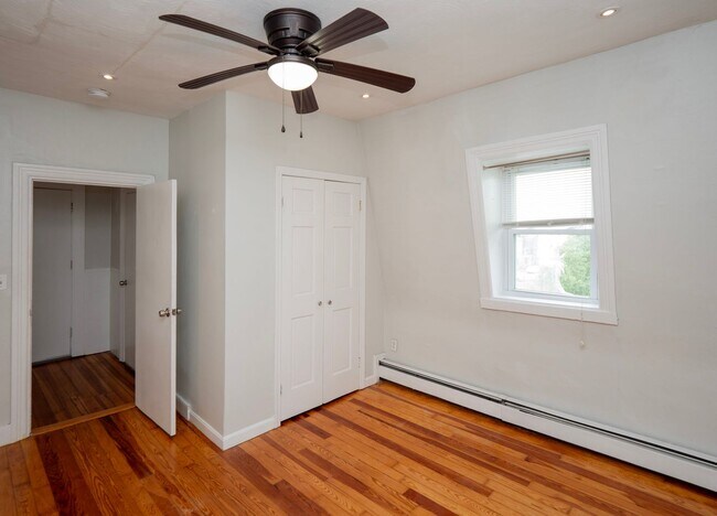 Building Photo - 103 Almy St