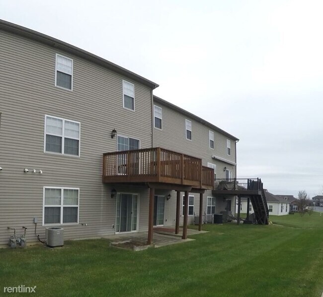 Building Photo - 4 br, 3.5 bath Townhome - 2373 Mill Rd