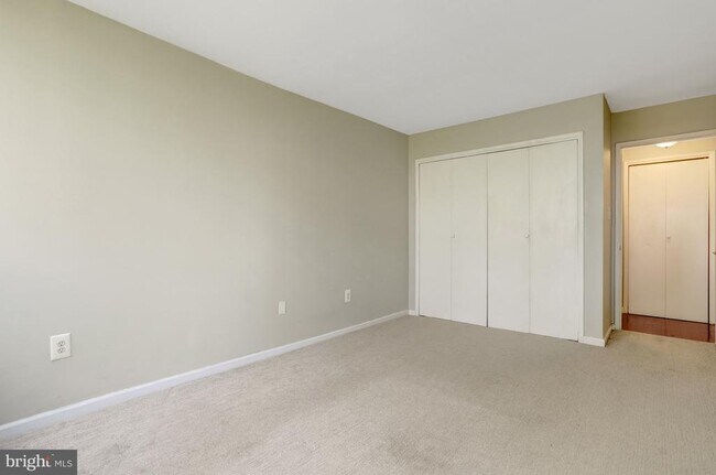 Building Photo - 4 S Van Dorn St
