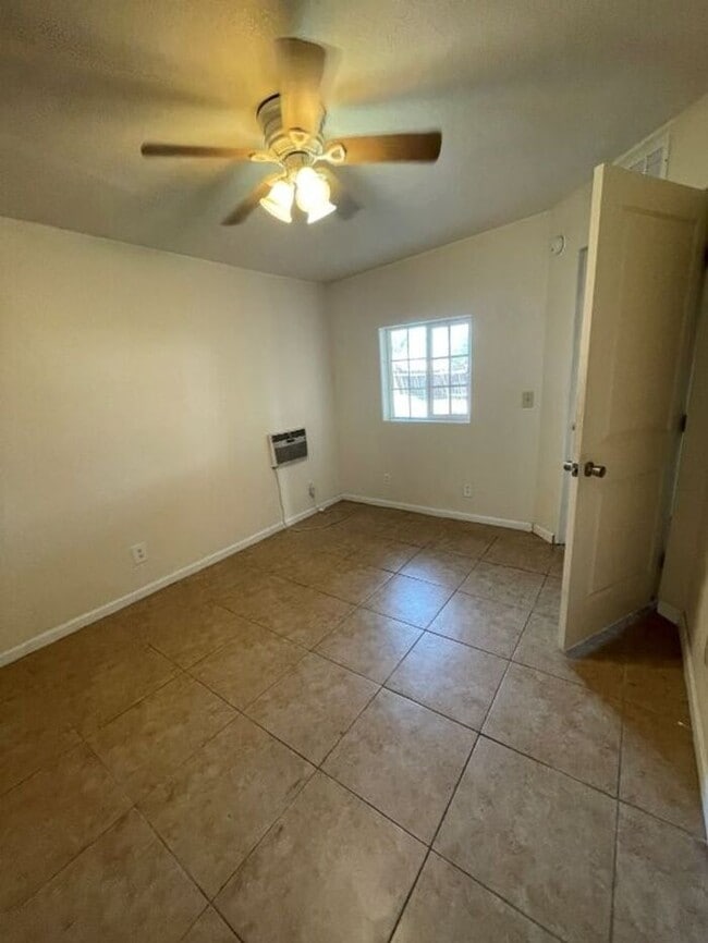 Building Photo - 4542 E Southern Ave