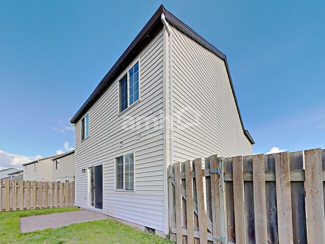 Building Photo - 16970 SW Steele Way