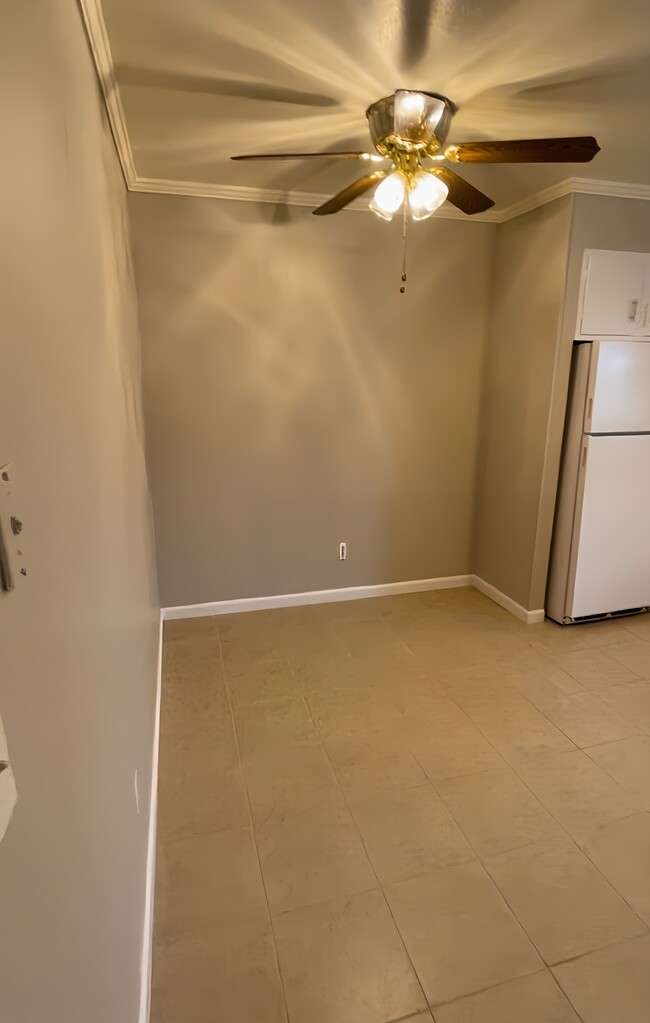 Dining Area - 223 Ridge Ln