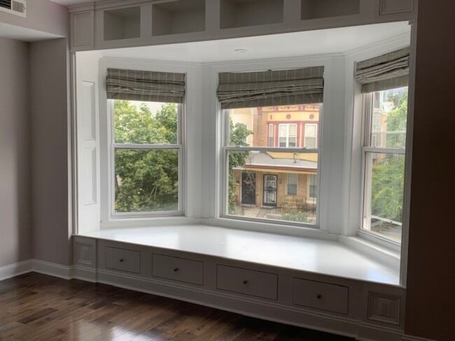 Building Photo - Charming Philadelphia Home in a Prime Location