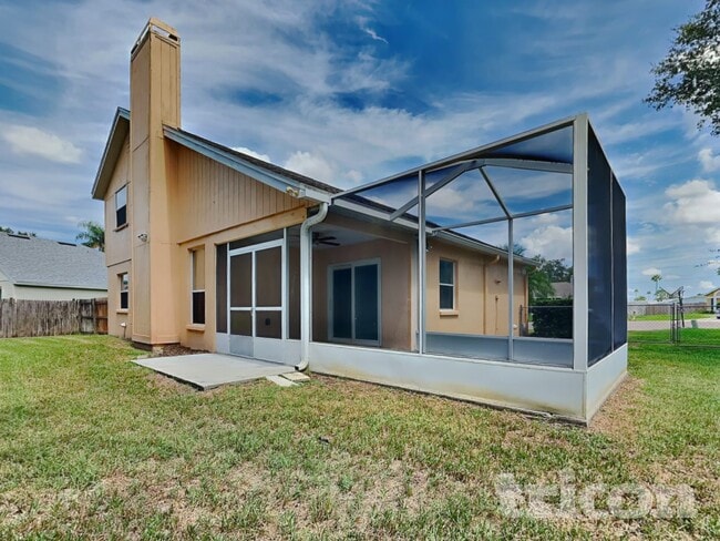 Building Photo - 528 Little Lake Ct