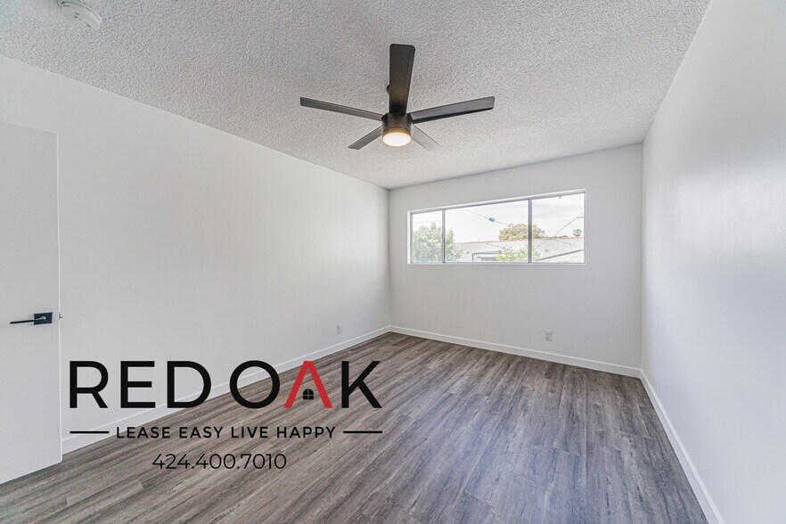 Building Photo - 1051 N Gardner St