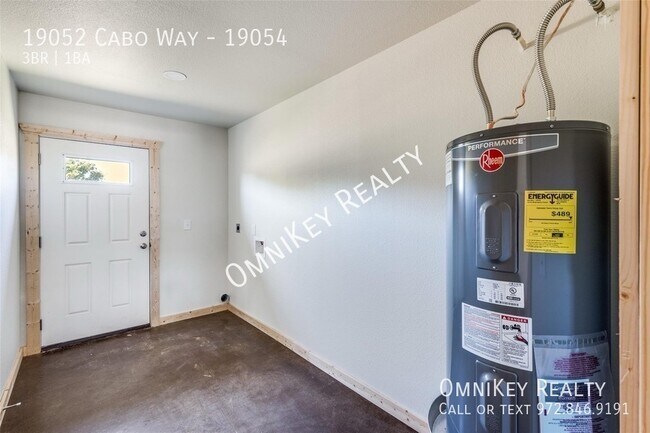 Building Photo - 19052 Cabo Way