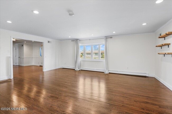 Building Photo - 247 Sprucewood Dr