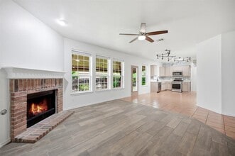 Building Photo - 1136 Beechwood Dr