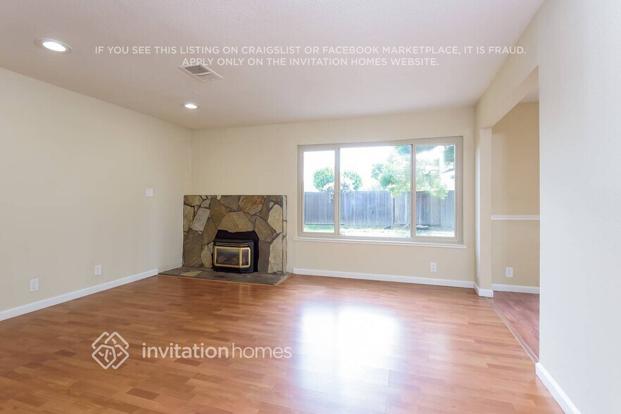 Building Photo - 2823 Seville Cir