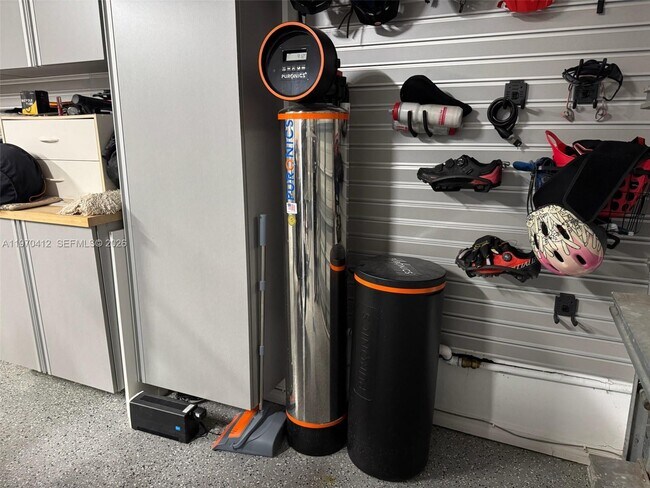 Building Photo - 10973 NW 53rd Ln