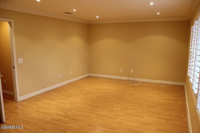 Building Photo - 2033 Yellowthroat Pl