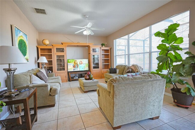 Building Photo - 2409 Greenwillow Dr