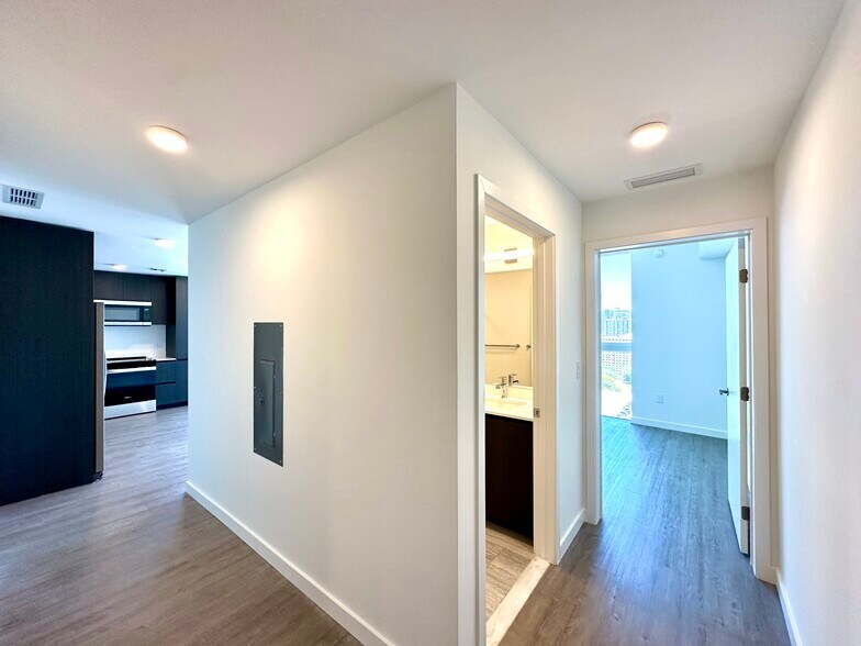 Building Photo - 234 NW 17th St