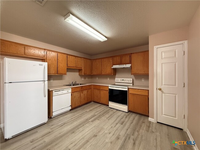 Building Photo - 108 Castellon Ct
