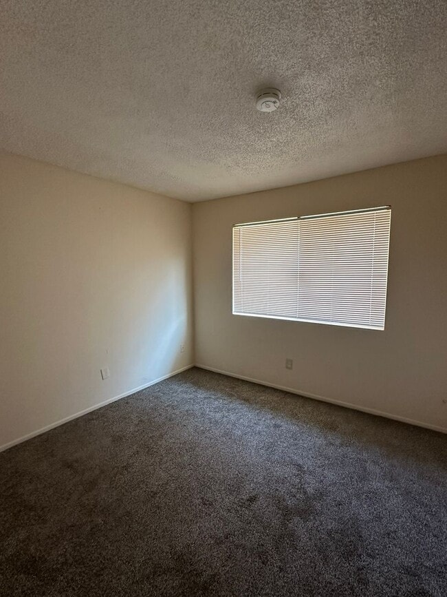 Building Photo - 4BD/2BA Home - Moreno Valley, CA 92557