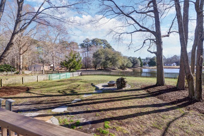 Building Photo - Lovely Home in Seaford
