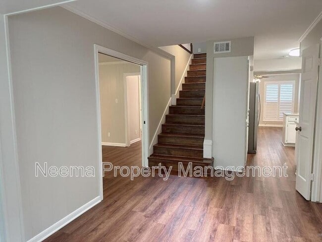 Building Photo - 6226 Allentown Dr