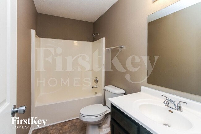 Building Photo - 353 Watercress Way