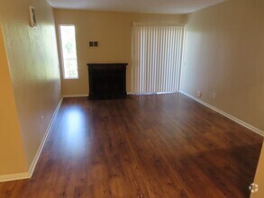 Building Photo - Two Bedroom Condo in Golden Hill