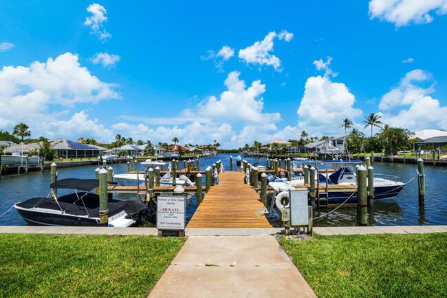 Building Photo - 10762 SE Burgee Ct