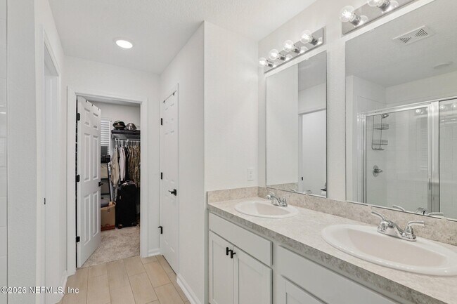 Building Photo - 7233 Mahogany Run Dr