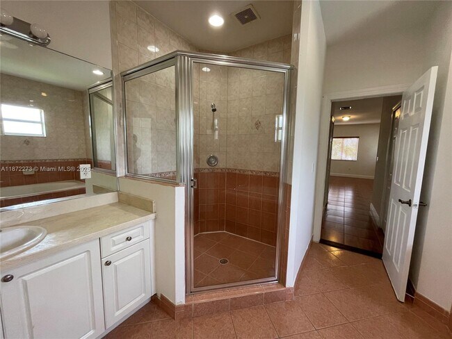 Building Photo - 15810 SW 45th St