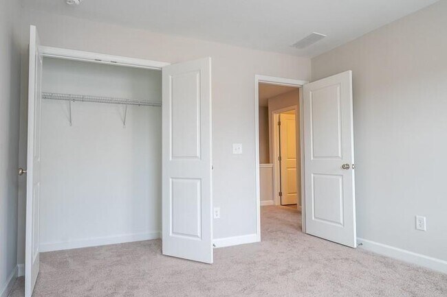 Building Photo - 3359 Verdi Ln