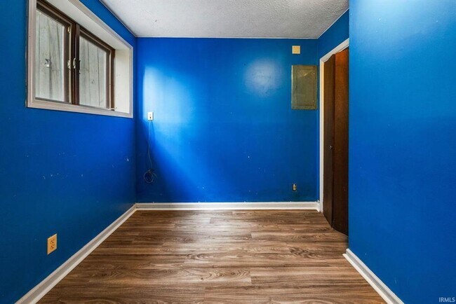 Building Photo - 4 BR Home in Bar Barry Heights