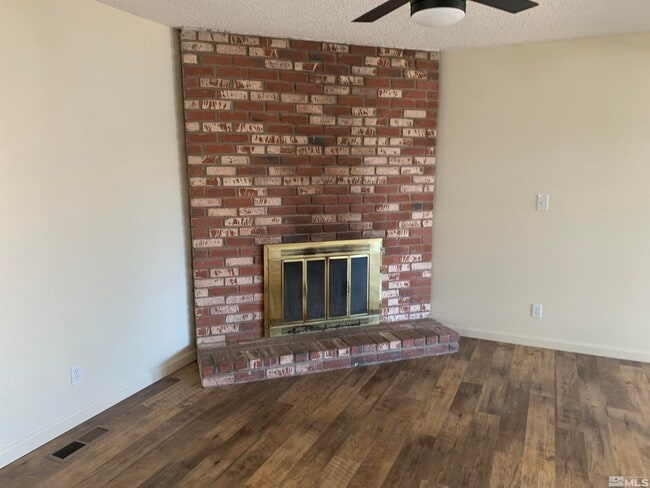 Building Photo - 1511 Peavine Rd