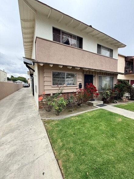 Building Photo - 8468 San Antonio Ave