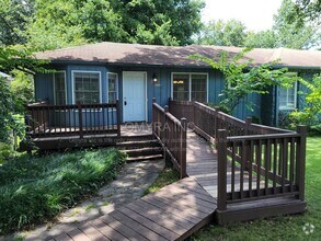 Building Photo - 506-508 Scott Boulevard