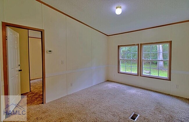 Building Photo - 235 Fleming Loop Rd