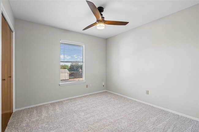 Building Photo - 1801 Broken Shoe Cove