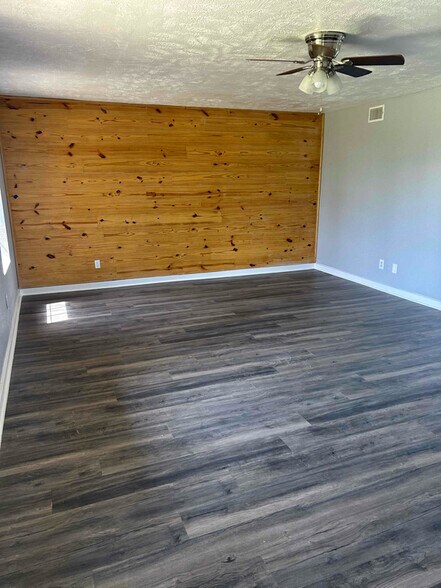 Building Photo - 2480 McVoid Rd