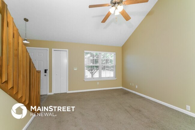 Building Photo - 4005 Chenwood Ln