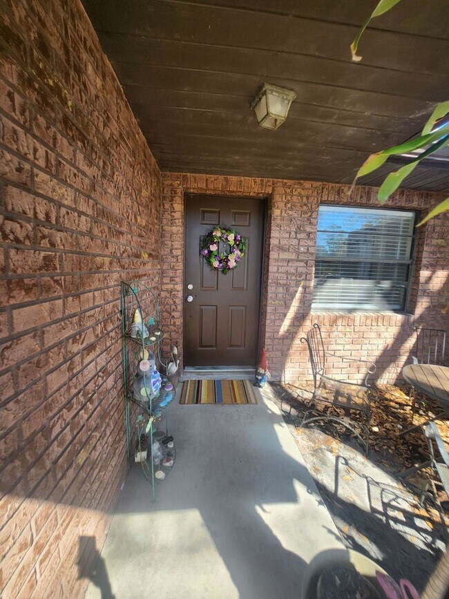 Building Photo - 2824 Coleman Ct