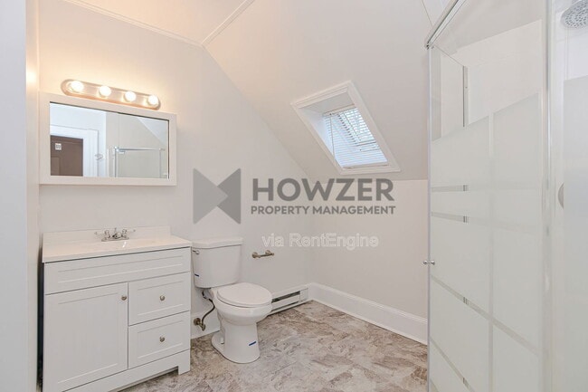 Building Photo - 27 Hayward St