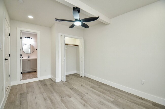 Building Photo - 7424 Stanwick Dr