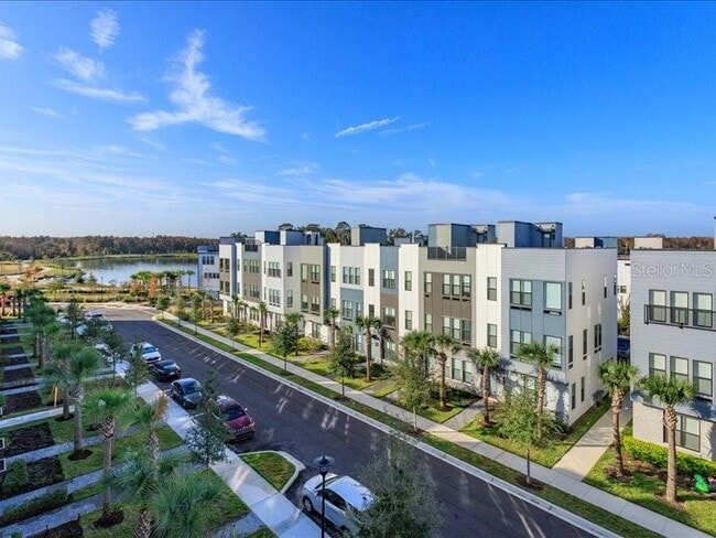 Building Photo - 2353 Brix St