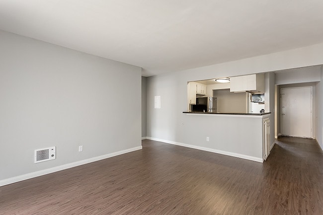 Building Photo - Vista Terrace Apartments