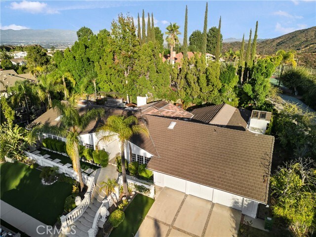 Building Photo - 3814 Alonzo Ave