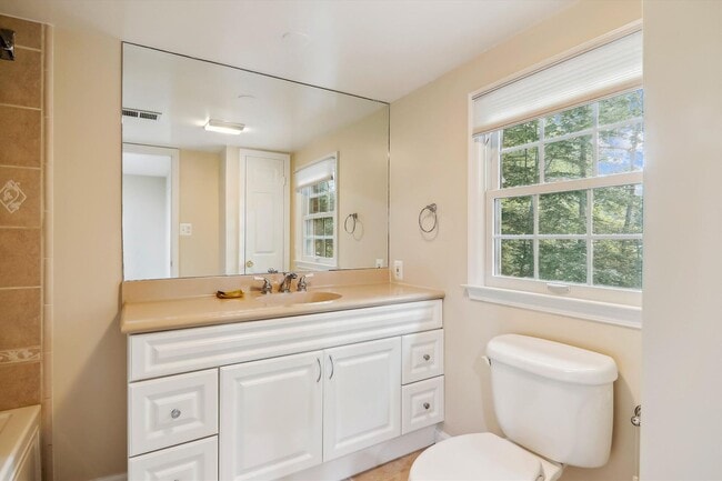 Building Photo - 5 BR 4.5 BA home with inground heated pool and extensive hardscape!