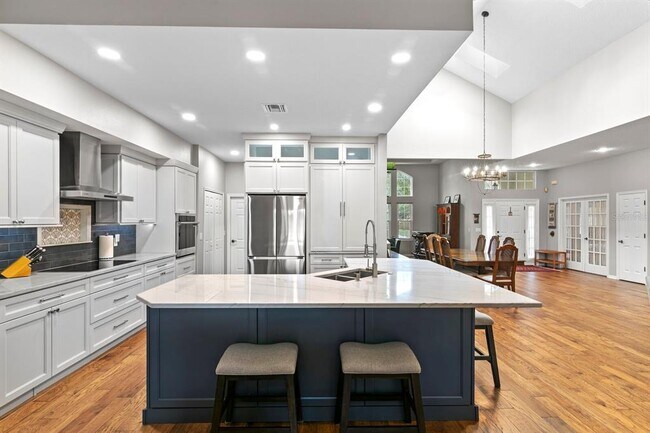 Building Photo - 8412 Ridgebrook Cir
