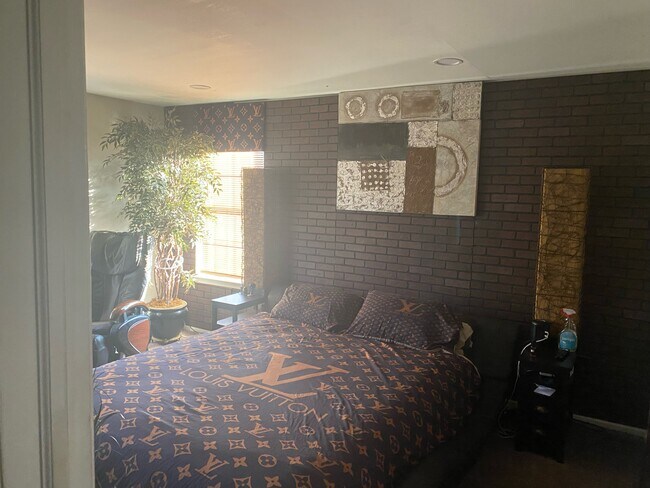 Main bedroom - 7 Jefferson Ct