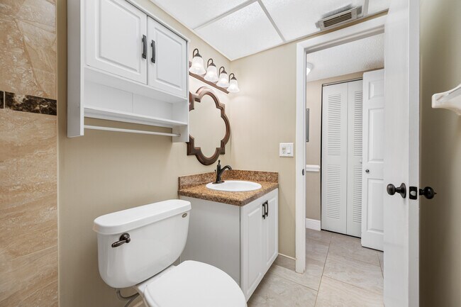 Building Photo - 10033 64th Ave N