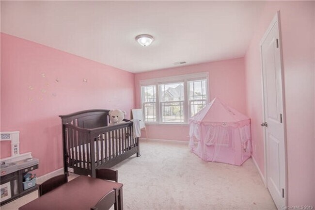 Building Photo - 2589 Shoal Park Rd
