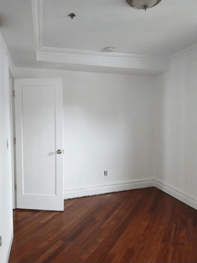 Building Photo - 205 Brunswick St