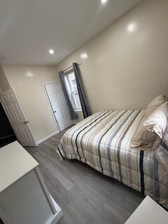 Bedroom #2 - Queen Bed - 72 Seymour Ave