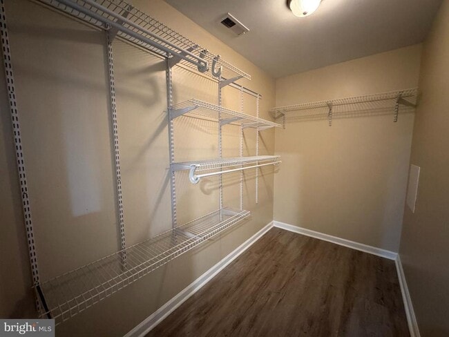 Building Photo - 522 Merchant St